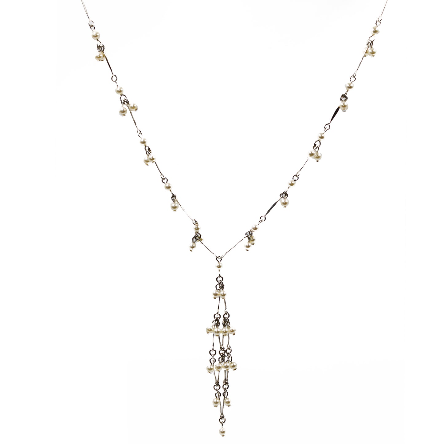 Dainty Pearl Necklace 8500: White Pearl/ Silver